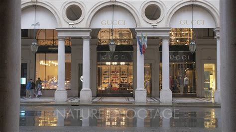 gucci via roma 112 torino|ᐅ Orari di apertura „Gucci“ .